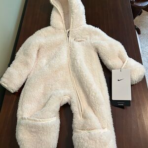 Nike Cozy Cream Fleece Onesie Size Newborn NWT